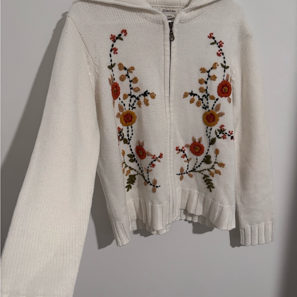 ♥️SOLD♥️St. John's Bay White Zip-Up Cardigan with Floral Embroidery